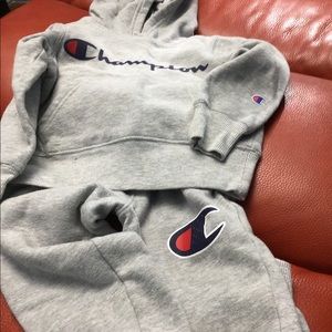 Toddler size 4 champion sweatsuit